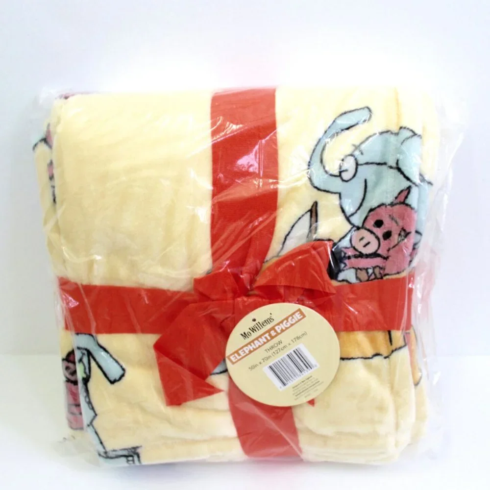 Mo Willems Elephant & Piggie Plush Throw Blanket by Berkshire Blanket